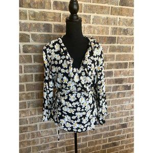 GAP long sleeve wrap blouse floral pattern black white size small ruffled collar